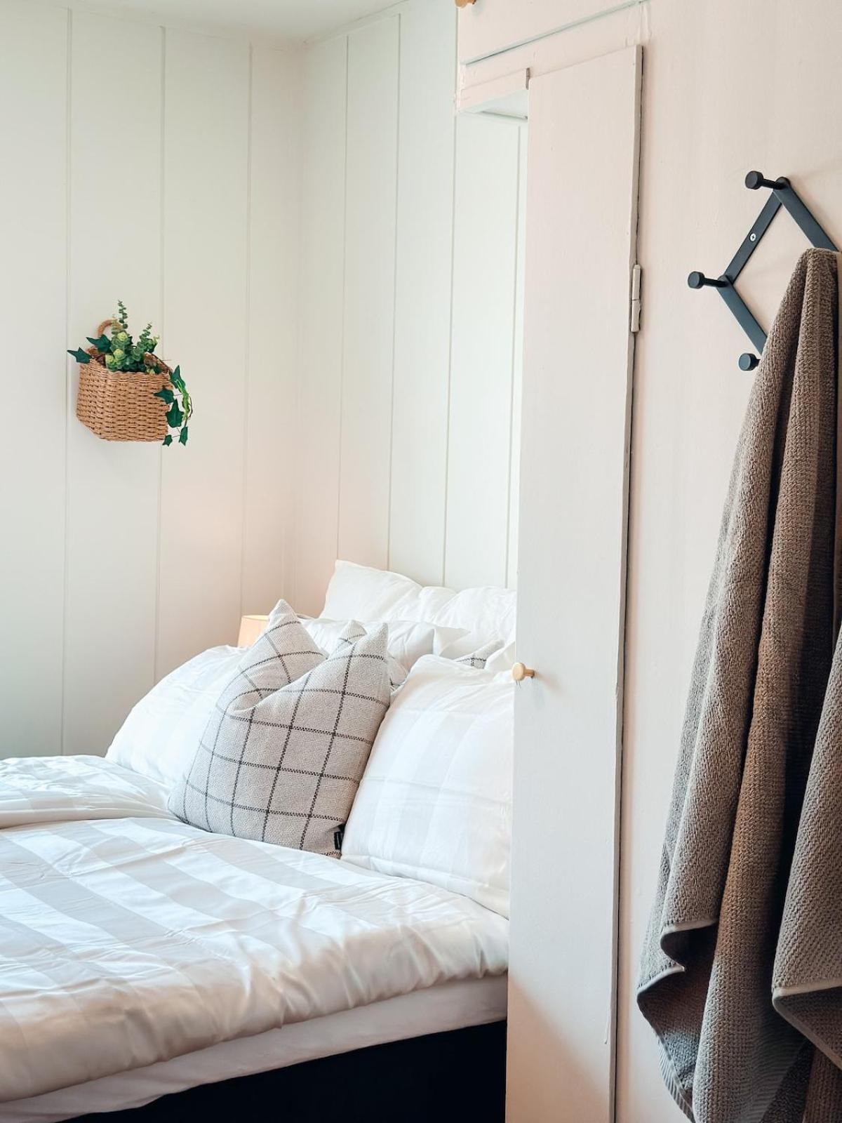 Stor Innbydende Med 4 Soverom Og Sentral Beliggenhet * Notodden